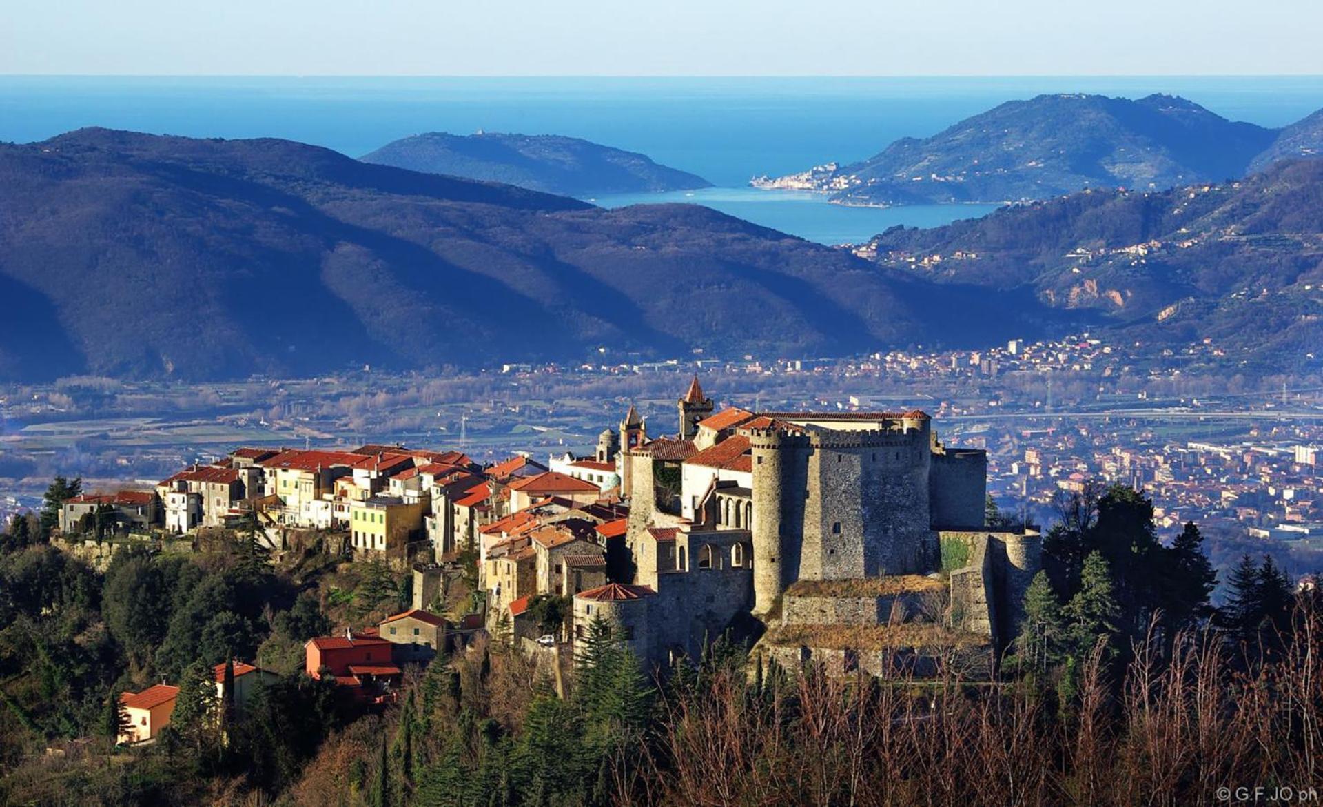 Casa Flo' Villa Marina Di Carrara Bagian luar foto