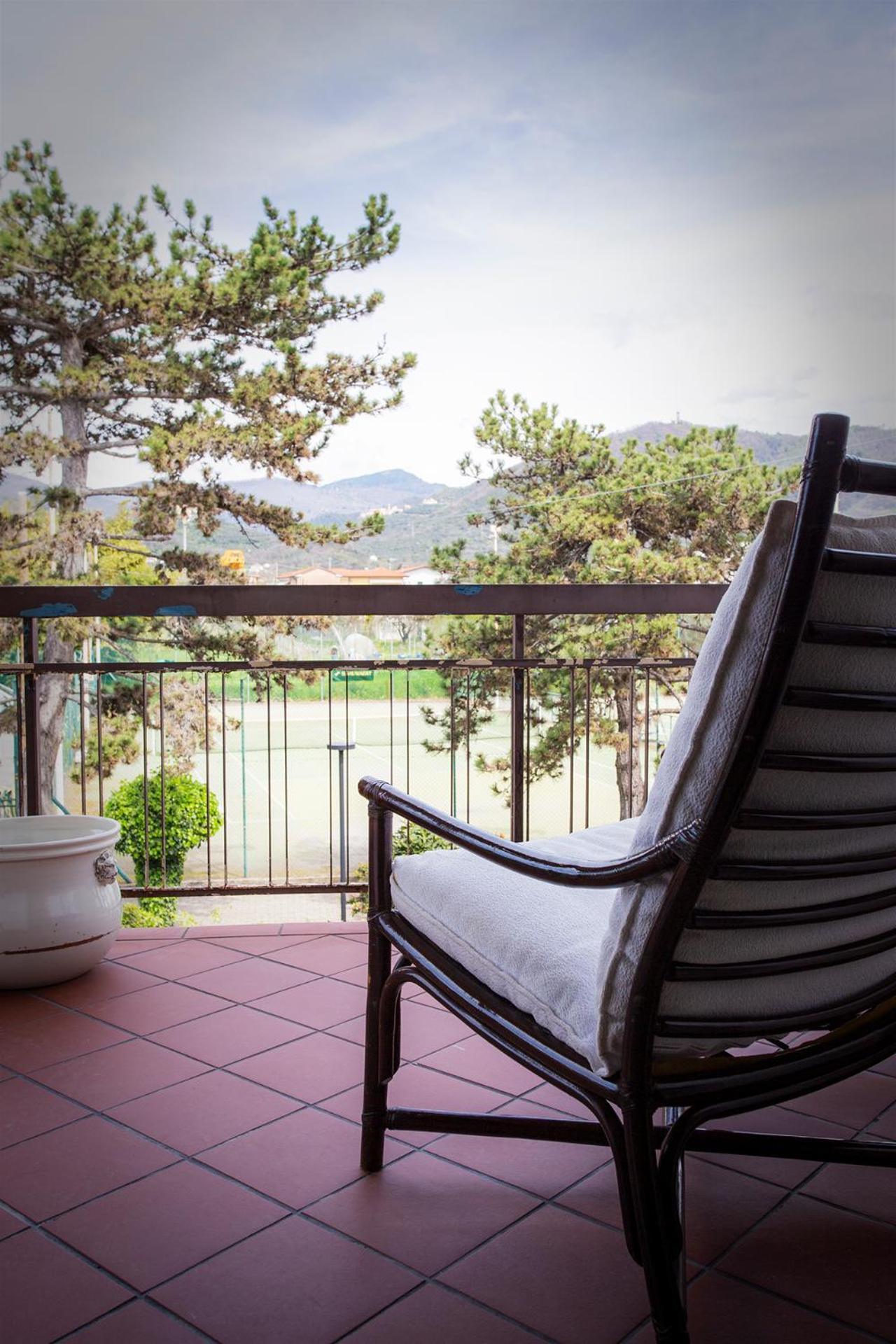 Casa Flo' Villa Marina Di Carrara Bagian luar foto